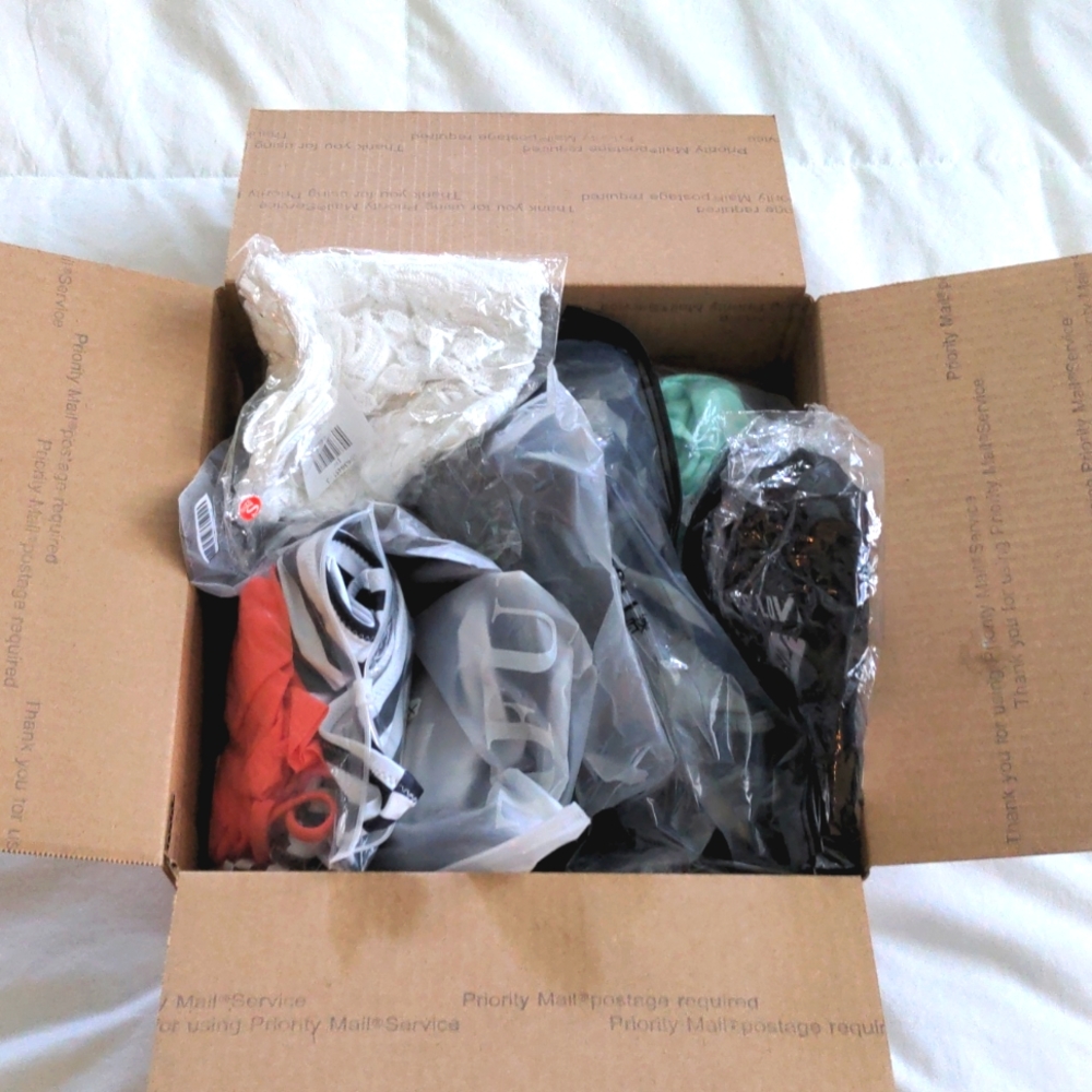 10 items Per Lot Wholesale